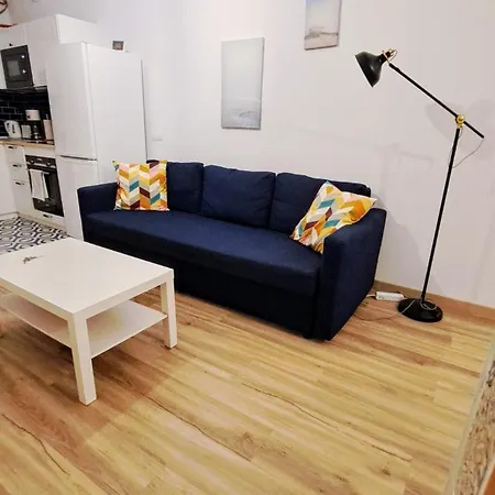 Apartamento Happy Travel Molina 6 *