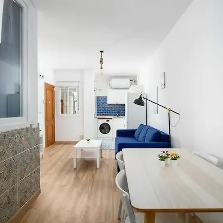Happy Travel Molina 6 * Malaga