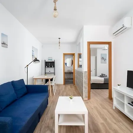 Happy Travel Molina 6 Apartment *